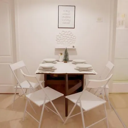 Atelier 12, Feeling Like An Artist! Promo Price Apartment